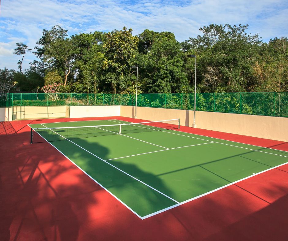 clean tennis court after pressure washing Caringbah